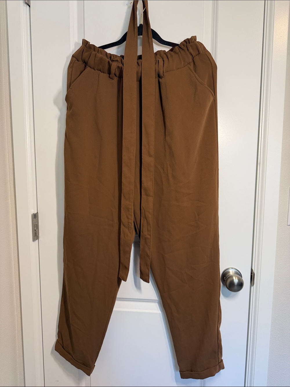 Woman’s Relaxed Drawstring Chinos - Brown Tan
